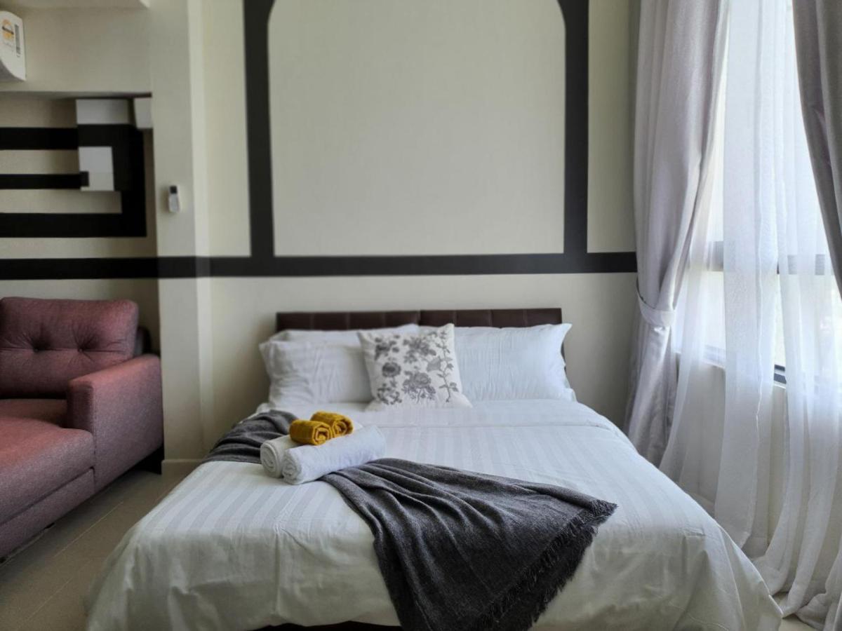 The Perfect Getaway @ Tamarind Suites, Netflix 300Mbps Сайберджая Экстерьер фото